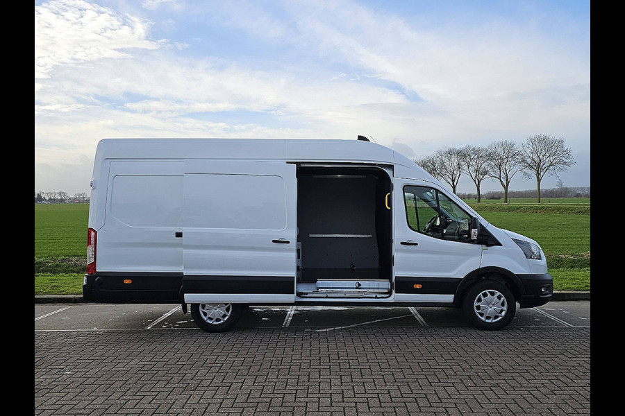 Ford Transit 350 2.0 TDCI L4H3 Trend RWD 360Camera Navi Euro6 Verlengde-Fabrieksgarantie 130Pk Maxi!