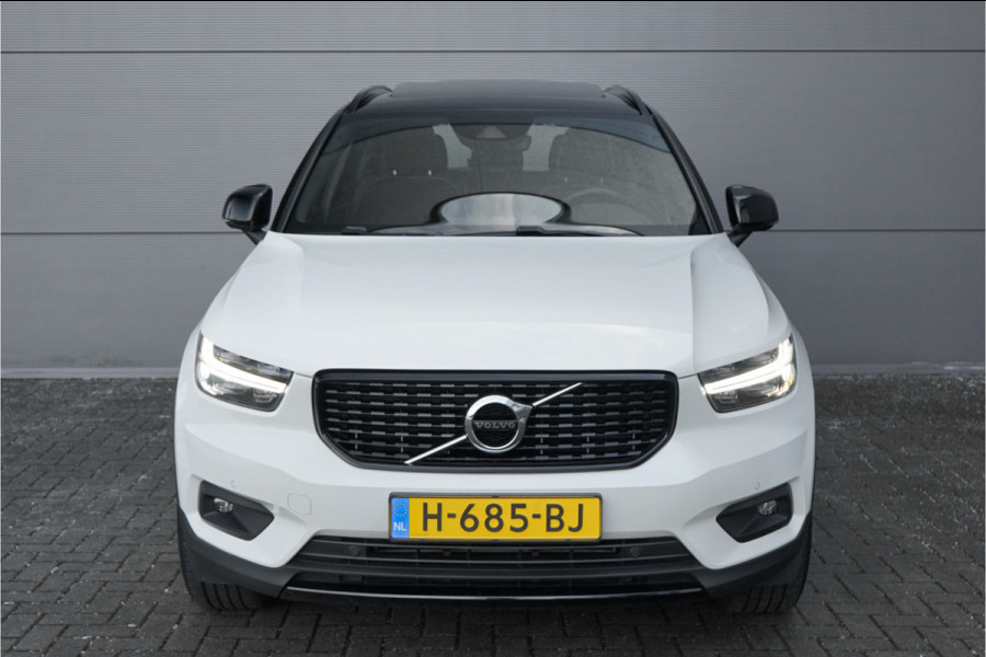 Volvo XC40 1.5 T3 R-Design Automaat Pano Camera Trekhaak