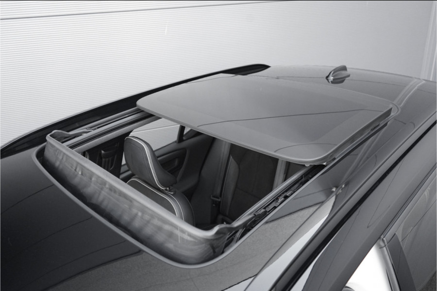 Volvo XC40 1.5 T3 R-Design Automaat Pano Camera Trekhaak