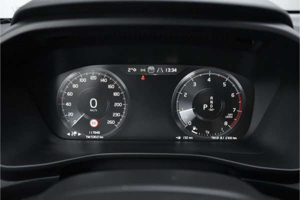 Volvo XC40 1.5 T3 R-Design Automaat Pano Camera Trekhaak