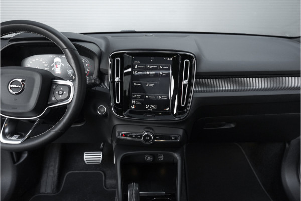 Volvo XC40 1.5 T3 R-Design Automaat Pano Camera Trekhaak