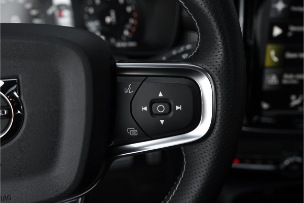 Volvo XC40 1.5 T3 R-Design Automaat Pano Camera Trekhaak