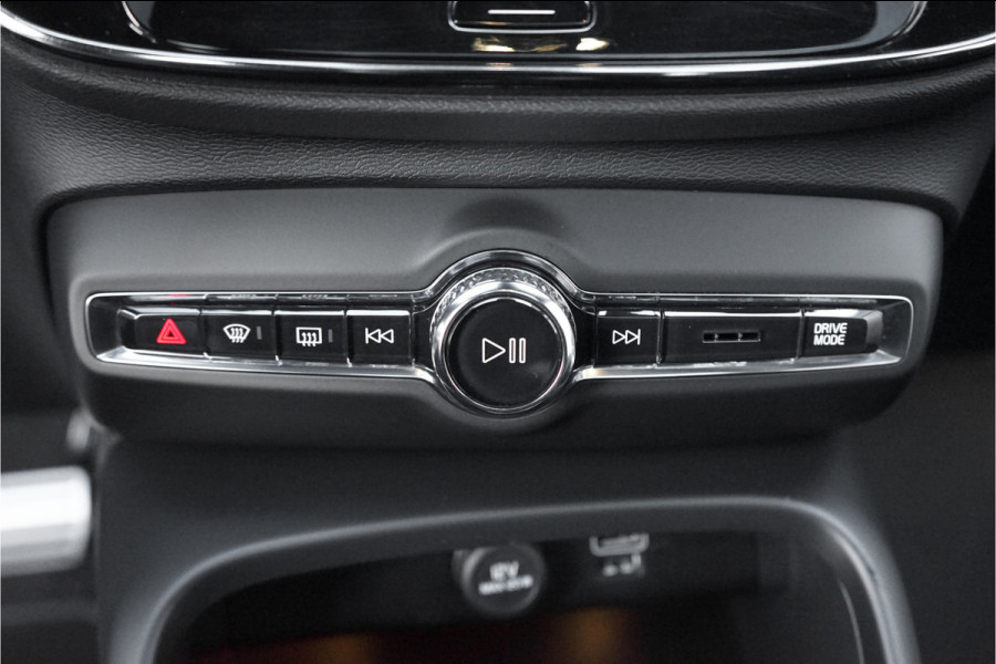 Volvo XC40 1.5 T3 R-Design Automaat Pano Camera Trekhaak