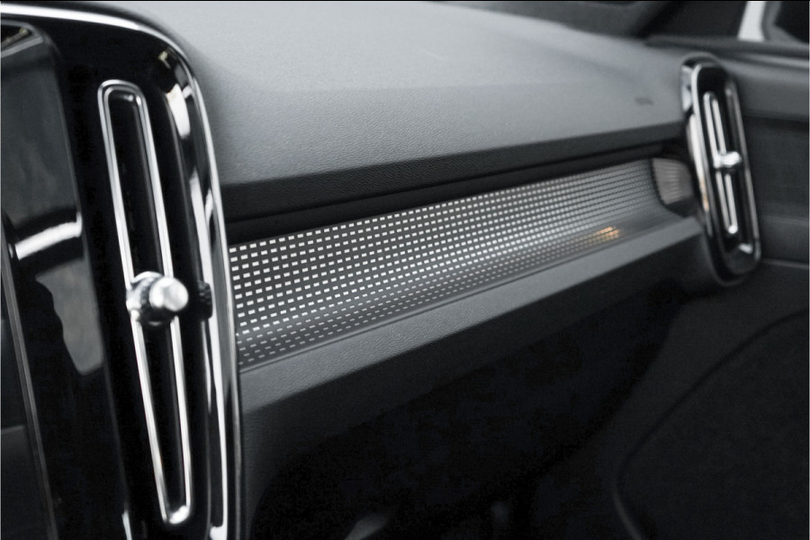 Volvo XC40 1.5 T3 R-Design Automaat Pano Camera Trekhaak