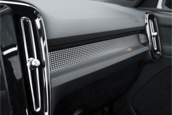 Volvo XC40 1.5 T3 R-Design Automaat Pano Camera Trekhaak