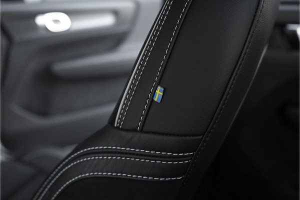 Volvo XC40 1.5 T3 R-Design Automaat Pano Camera Trekhaak