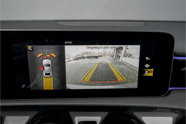 Mercedes-Benz A-Klasse AMG 35 4MATIC Limousine Night Burmester HUD Stoelverw