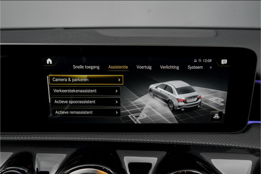 Mercedes-Benz A-Klasse AMG 35 4MATIC Limousine Night Burmester HUD Stoelverw