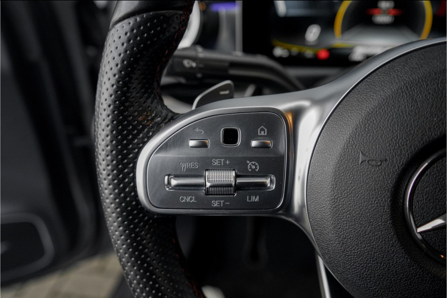 Mercedes-Benz A-Klasse AMG 35 4MATIC Limousine Night Burmester HUD Stoelverw