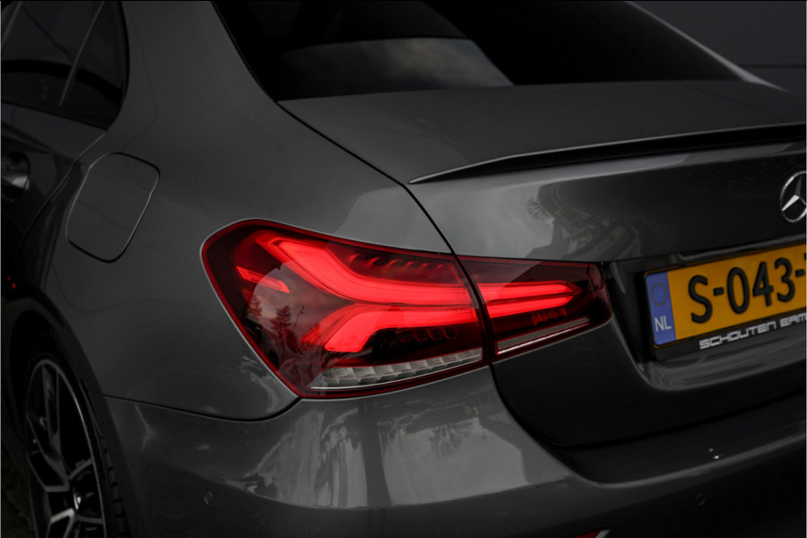 Mercedes-Benz A-Klasse AMG 35 4MATIC Limousine Night Burmester HUD Stoelverw