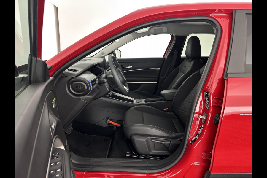 Jeep Avenger Summit 54 kWh [ 3-Fase ] {SOH-95%} (INCL-BTW) *LEATHER-MICROFIBRE | FULL-LED | ADAPTIVE-CRUISE | BLIND-SPOT | CAMERA | DIGI-COCKPIT | NAVI-FULLMAP | HEATED-COMFORTSEATS | ECC | CCS-FASTLOADER |  PDC | CARPLAY | CRUISE | 18''AL