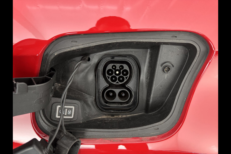 Jeep Avenger Summit 54 kWh [ 3-Fase ] {SOH-95%} (INCL-BTW) *LEATHER-MICROFIBRE | FULL-LED | ADAPTIVE-CRUISE | BLIND-SPOT | CAMERA | DIGI-COCKPIT | NAVI-FULLMAP | HEATED-COMFORTSEATS | ECC | CCS-FASTLOADER |  PDC | CARPLAY | CRUISE | 18''AL