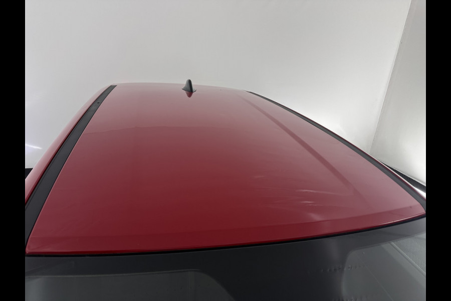 Jeep Avenger Summit 54 kWh [ 3-Fase ] {SOH-95%} (INCL-BTW) *LEATHER-MICROFIBRE | FULL-LED | ADAPTIVE-CRUISE | BLIND-SPOT | CAMERA | DIGI-COCKPIT | NAVI-FULLMAP | HEATED-COMFORTSEATS | ECC | CCS-FASTLOADER |  PDC | CARPLAY | CRUISE | 18''AL