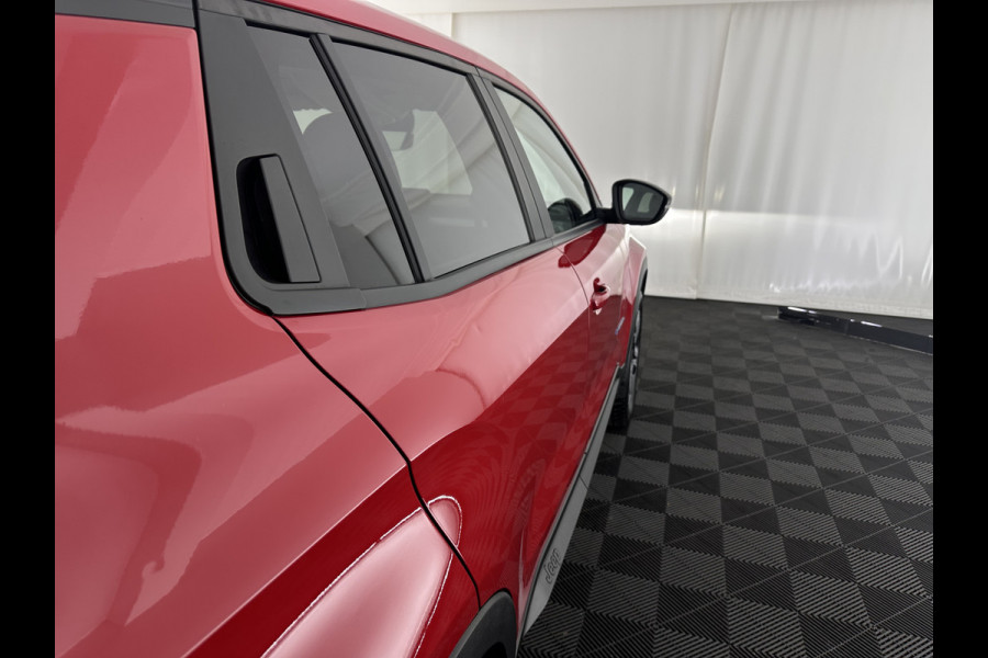 Jeep Avenger Summit 54 kWh [ 3-Fase ] {SOH-95%} (INCL-BTW) *LEATHER-MICROFIBRE | FULL-LED | ADAPTIVE-CRUISE | BLIND-SPOT | CAMERA | DIGI-COCKPIT | NAVI-FULLMAP | HEATED-COMFORTSEATS | ECC | CCS-FASTLOADER |  PDC | CARPLAY | CRUISE | 18''AL