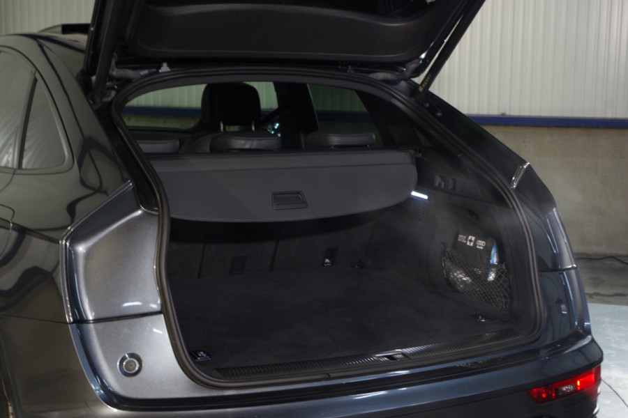 Audi Q5 Sportback 55 TFSI e 367 PK S-Line edition Competition PHEV, Luchtvering, Panoramadak, RS-Leder, Massage