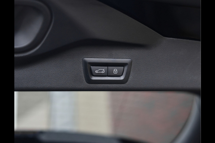 BMW X5 50e xDrive | Pano - Trekhaak - Massage