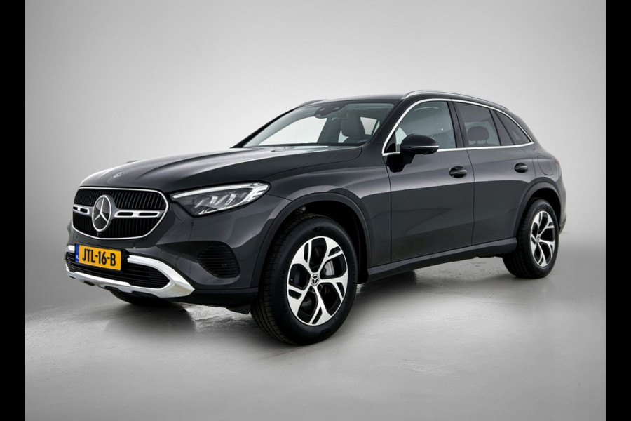 Mercedes-Benz GLC 300 e 4MATIC Plug-In Hybride Trekhaak | Rijassistentiepakket plus | Parkeerpakket met 360°-camera | Memory Voorstoelen | Stoel en Stuurverwarming. Inclusief 24 maanden MB Certified garantie voor Europa.