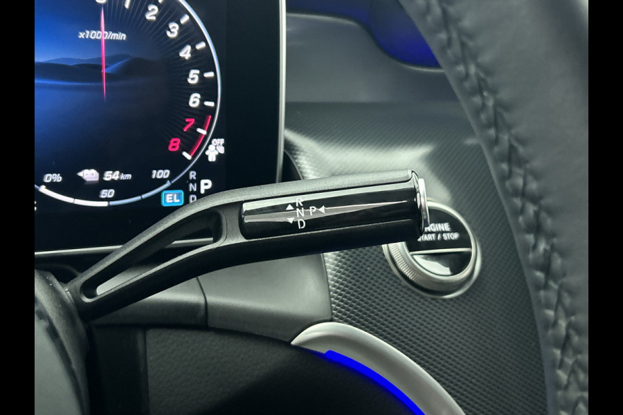 Mercedes-Benz GLC 300 e 4MATIC Plug-In Hybride Trekhaak | Rijassistentiepakket plus | Parkeerpakket met 360°-camera | Memory Voorstoelen | Stoel en Stuurverwarming. Inclusief 24 maanden MB Certified garantie voor Europa.