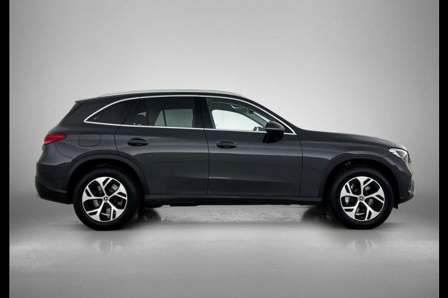 Mercedes-Benz GLC 300 e 4MATIC Plug-In Hybride Trekhaak | Rijassistentiepakket plus | Parkeerpakket met 360°-camera | Memory Voorstoelen | Stoel en Stuurverwarming. Inclusief 24 maanden MB Certified garantie voor Europa.