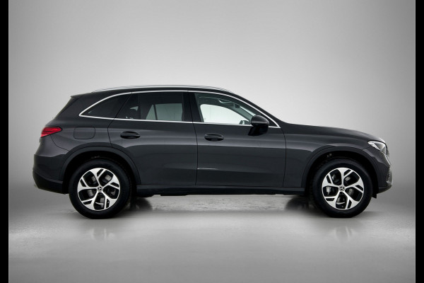 Mercedes-Benz GLC 300 e 4MATIC Plug-In Hybride Trekhaak | Rijassistentiepakket plus | Parkeerpakket met 360°-camera | Memory Voorstoelen | Stoel en Stuurverwarming. Inclusief 24 maanden MB Certified garantie voor Europa.