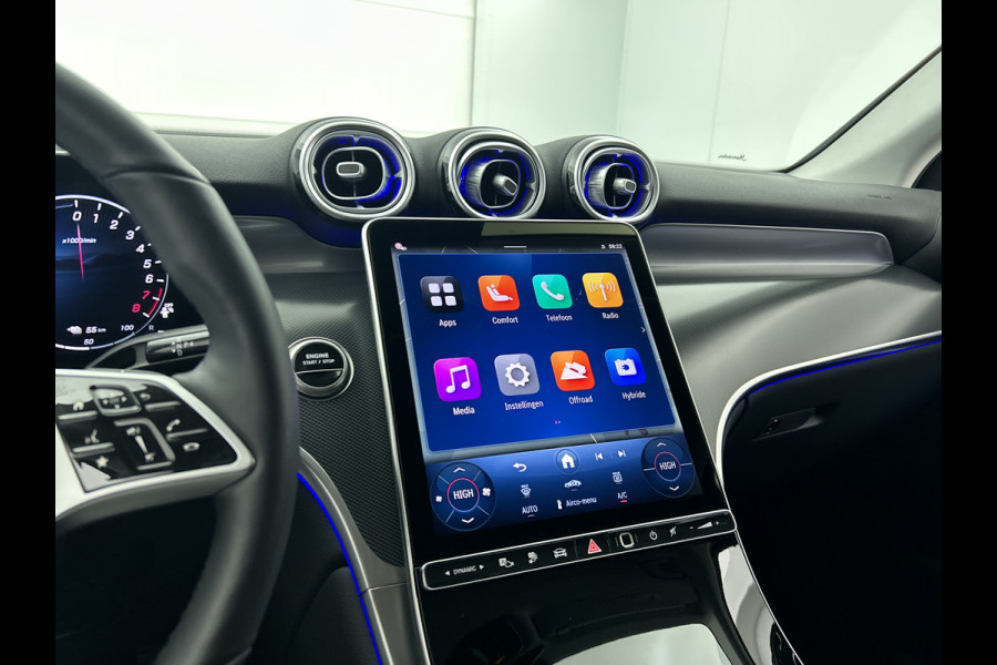 Mercedes-Benz GLC 300 e 4MATIC Plug-In Hybride Trekhaak | Rijassistentiepakket plus | Parkeerpakket met 360°-camera | Memory Voorstoelen | Stoel en Stuurverwarming. Inclusief 24 maanden MB Certified garantie voor Europa.