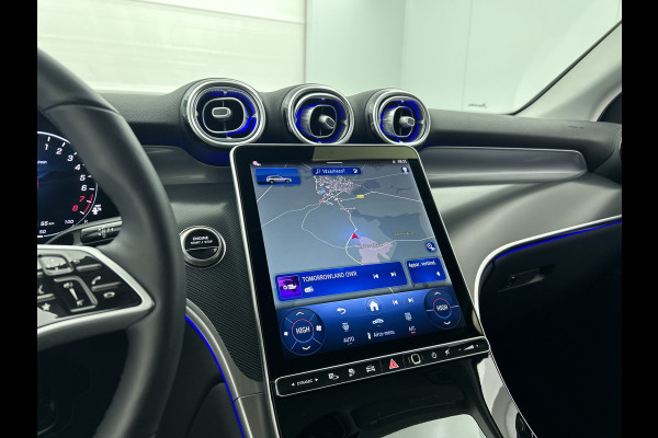 Mercedes-Benz GLC 300 e 4MATIC Plug-In Hybride Trekhaak | Rijassistentiepakket plus | Parkeerpakket met 360°-camera | Memory Voorstoelen | Stoel en Stuurverwarming. Inclusief 24 maanden MB Certified garantie voor Europa.