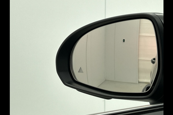 Mercedes-Benz GLC 300 e 4MATIC Plug-In Hybride Trekhaak | Rijassistentiepakket plus | Parkeerpakket met 360°-camera | Memory Voorstoelen | Stoel en Stuurverwarming. Inclusief 24 maanden MB Certified garantie voor Europa.