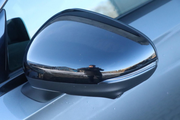 Mercedes-Benz A-Klasse 180 AMG Line | PANO | HUD | CAMERA | VOLL!