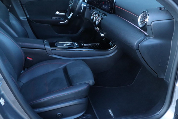 Mercedes-Benz A-Klasse 180 AMG Line | PANO | HUD | CAMERA | VOLL!
