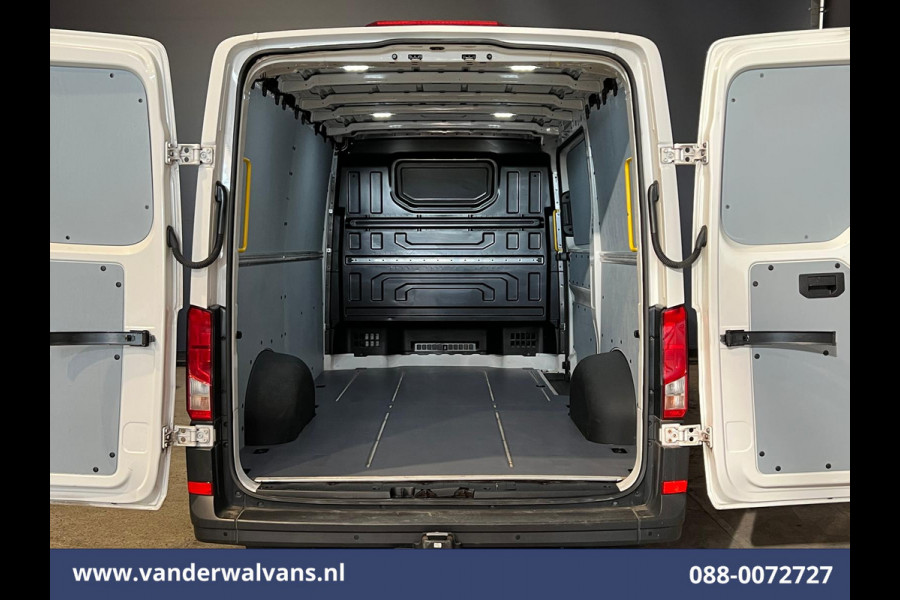 Volkswagen Crafter 2.0 TDI 140pk L3H2 (oude L2H1) Euro6 Airco | Navigatie | Apple Carplay | Android auto parkeersensoren, 3000kg trekvermogen