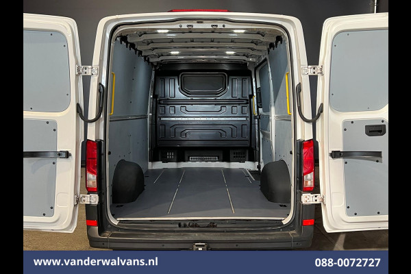 Volkswagen Crafter 2.0 TDI 140pk L3H2 (oude L2H1) Euro6 Airco | Navigatie | Apple Carplay | Android auto parkeersensoren, 3000kg trekvermogen