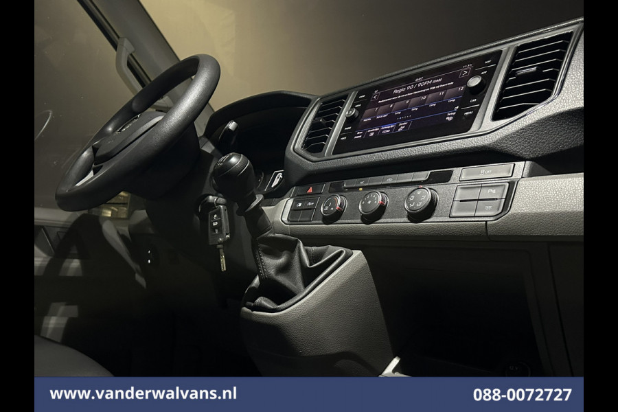 Volkswagen Crafter 2.0 TDI 140pk L3H2 (oude L2H1) Euro6 Airco | Navigatie | Apple Carplay | Android auto parkeersensoren, 3000kg trekvermogen