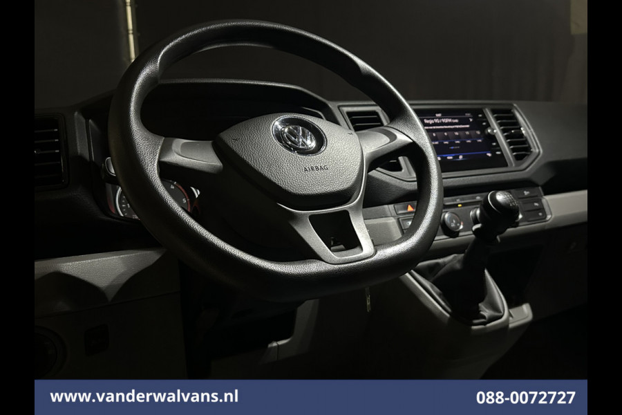 Volkswagen Crafter 2.0 TDI 140pk L3H2 (oude L2H1) Euro6 Airco | Navigatie | Apple Carplay | Android auto parkeersensoren, 3000kg trekvermogen