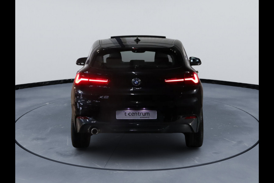 BMW X2 xDrive25e 220 PK High Executive M-Sport PHEV, Panoramadak, M-Sport High Executive, LED