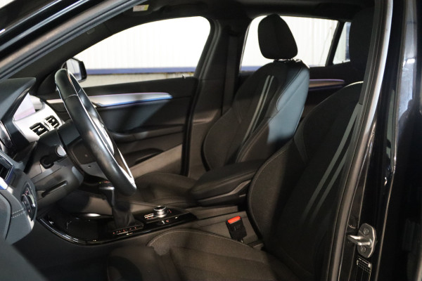 BMW X2 xDrive25e 220 PK High Executive M-Sport PHEV, Panoramadak, M-Sport High Executive, LED