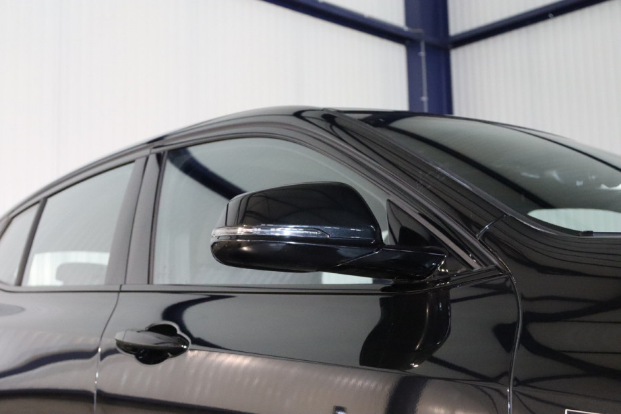 BMW X2 xDrive25e 220 PK High Executive M-Sport PHEV, Panoramadak, M-Sport High Executive, LED