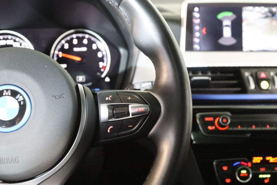 BMW X2 xDrive25e 220 PK High Executive M-Sport PHEV, Panoramadak, M-Sport High Executive, LED