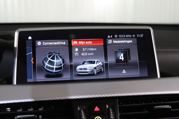 BMW X2 xDrive25e 220 PK High Executive M-Sport PHEV, Panoramadak, M-Sport High Executive, LED