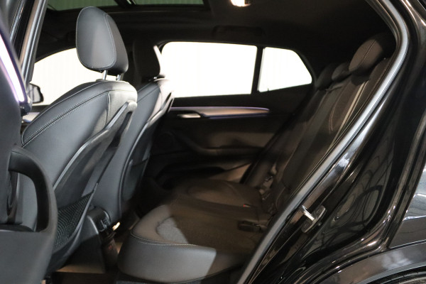BMW X2 xDrive25e 220 PK High Executive M-Sport PHEV, Panoramadak, M-Sport High Executive, LED