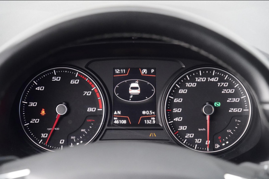 Seat Ateca 1.5 TSI Style Business Intense / NL-Auto / 46dkm NAP / Adaptieve Cruise / Navi / Allseason