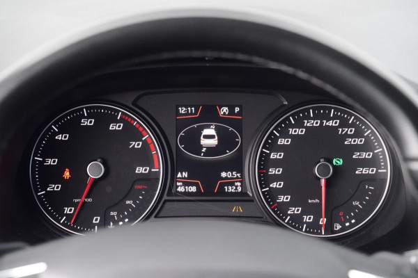 Seat Ateca 1.5 TSI Style Business Intense / NL-Auto / 46dkm NAP / Adaptieve Cruise / Navi / Allseason