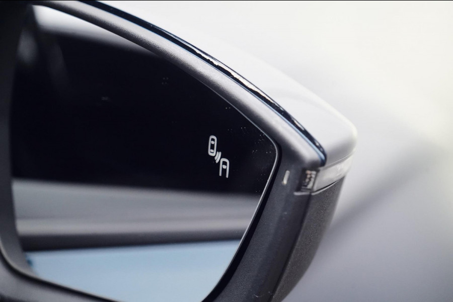 Seat Ateca 1.5 TSI Style Business Intense / NL-Auto / 46dkm NAP / Adaptieve Cruise / Navi / Allseason