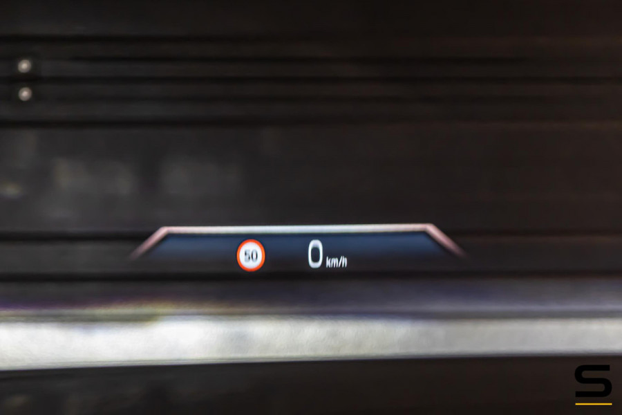 BMW X3 20 xDrive|M-sport|HUD|E-trekhaak|Cam|E-stoel|Garantie