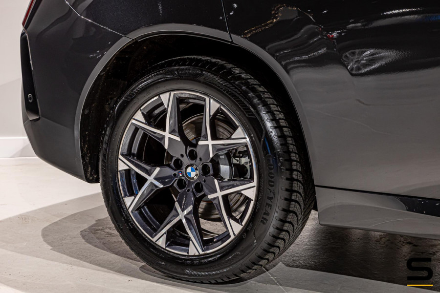 BMW X3 20 xDrive|M-sport|HUD|E-trekhaak|Cam|E-stoel|Garantie