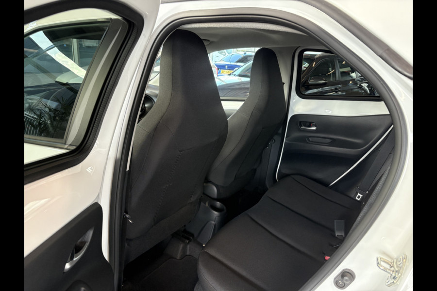 Toyota Aygo X 1.0 VVT-i 73pk Play 5-drs. CAMERA/CARPLAY/ADAPT.CRUISE/17INCH