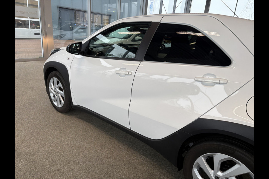 Toyota Aygo X 1.0 VVT-i 73pk Play 5-drs. CAMERA/CARPLAY/ADAPT.CRUISE/17INCH