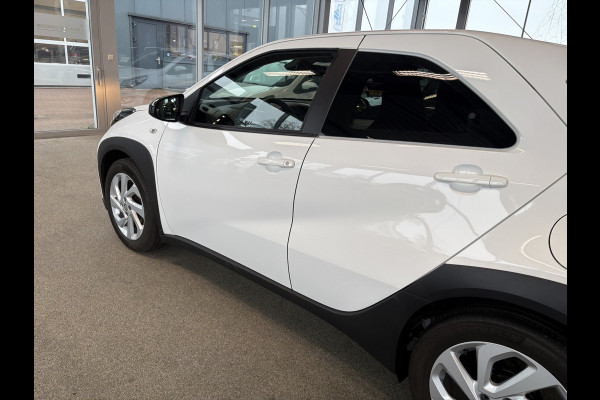 Toyota Aygo X 1.0 VVT-i 73pk Play 5-drs. CAMERA/CARPLAY/ADAPT.CRUISE/17INCH