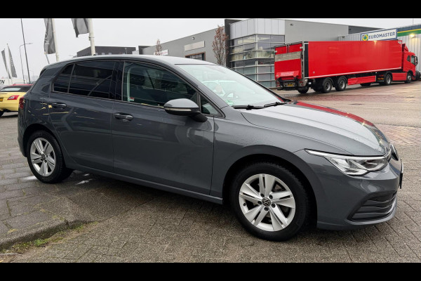 Volkswagen Golf 1.5 TSI Life Business