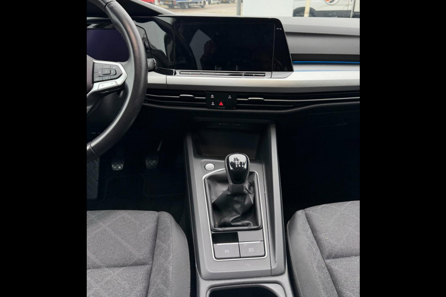 Volkswagen Golf 1.5 TSI Life Business