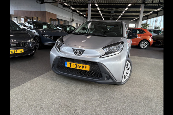 Toyota Aygo X 1.0 VVT-i MT Play 5-drs. CAMERA/CARPLAY/DAB/ADAPT.CRUISE/ALLSEASONS